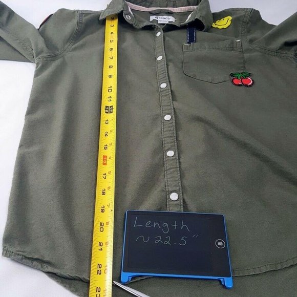 Tractr Girl's Shirt Size L 14-16 Pearl Snap Olive Green W Patches Rayon Cotton - Picture 8 of 10